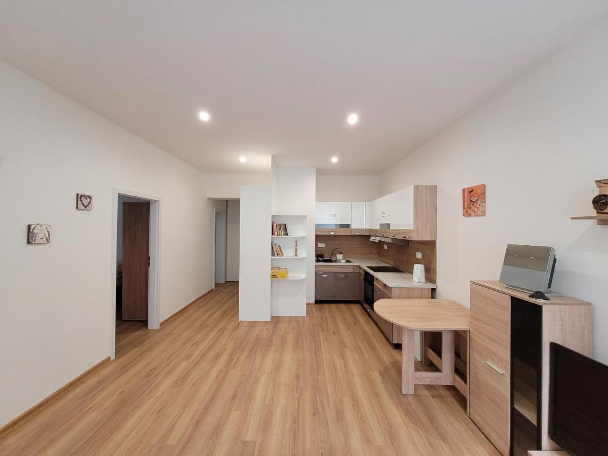 Apartman Tailor Lipótszentmiklós Kültér fotó